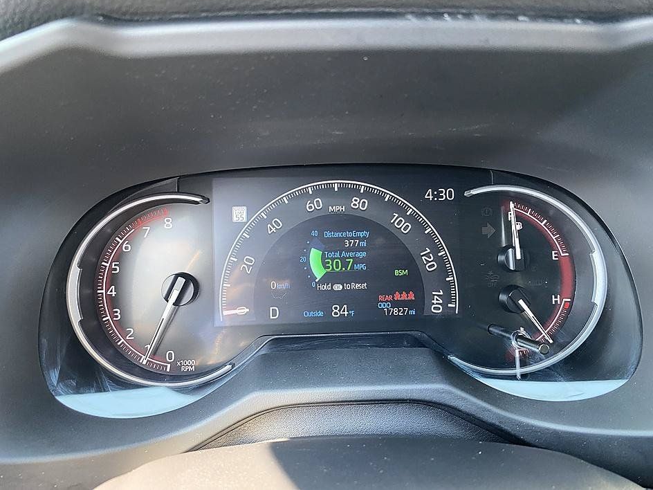 Certified 2025 Toyota RAV4 XLE AWD/4WD image 16