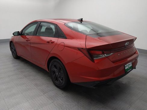 Used 2021 Hyundai Elantra SEL FWD image 3