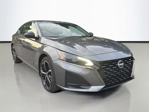 New 2025 Nissan Altima 2.5 SR image 1