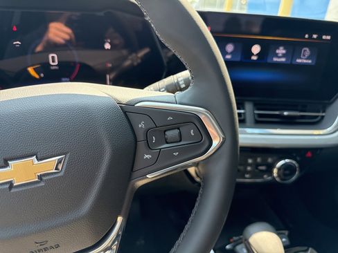 New 2026 Chevrolet Trax LT w/ Sunroof Package image 29