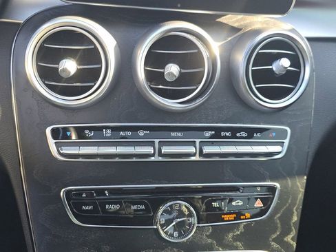 Used 2017 Mercedes-Benz C 300 Sedan image 32