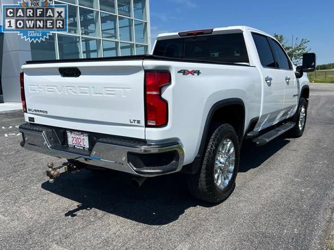 Used 2025 Chevrolet Silverado 2500 LTZ w/ LTZ Plus Package AWD/4WD image 4