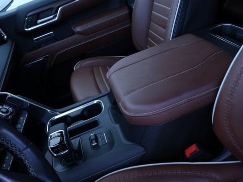 Certified 2024 GMC Sierra 1500 Denali Ultimate image 25