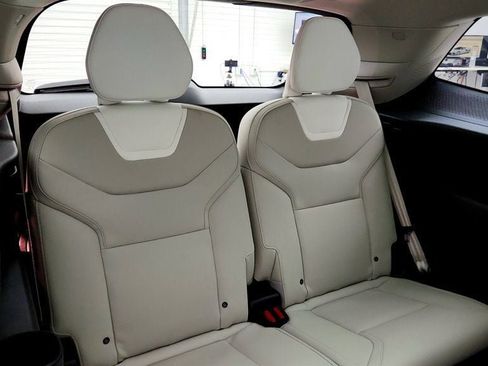 Used 2025 Volvo EX90 Ultra AWD/4WD image 22