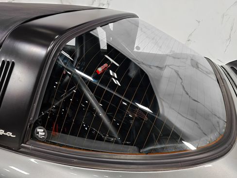Used 1987 Porsche 911 Carrera RWD image 17