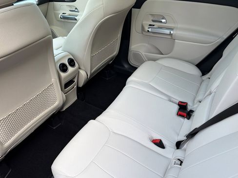 Certified 2025 Mercedes-Benz GLB 250 image 13