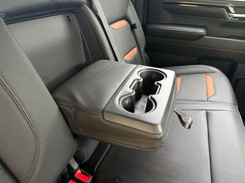 Used 2024 GMC Sierra 1500 AT4 w/ Technology Package image 25