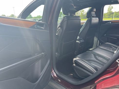 Used 2019 Lincoln MKC Reserve w/ MKC Climate Package AWD/4WD image 39