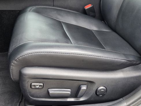 Used 2017 Toyota Avalon Limited FWD image 22