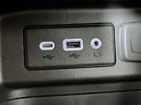 Used 2022 Chevrolet Equinox LT image 16