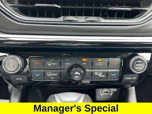 Used 2022 Jeep Compass Trailhawk w/ Trailhawk Elite Group AWD/4WD image 32