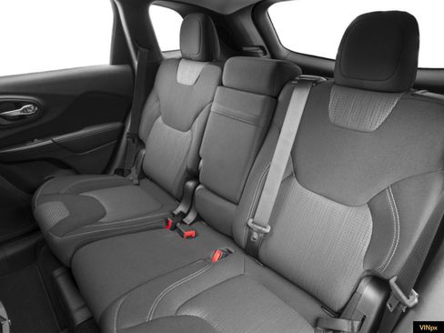 Used 2015 Jeep Cherokee Latitude w/ Comfort/Convenience Group image 12