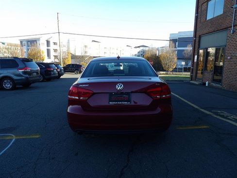 Used 2015 Volkswagen Passat 1.8T Limited Edition image 7