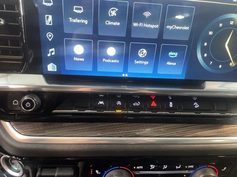 Used 2022 Chevrolet Silverado 1500 LT Trail Boss w/ Convenience Package II image 15