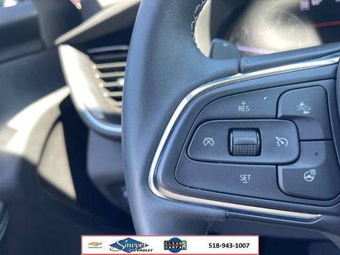 Used 2023 Buick Envision Essence AWD/4WD image 23