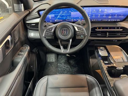 New 2025 Buick Enclave Preferred w/ Power Package image 31