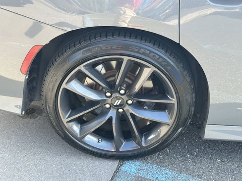Used 2019 Dodge Charger Scat Pack RWD image 13