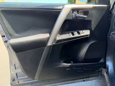 Used 2015 Toyota RAV4 XLE image 25