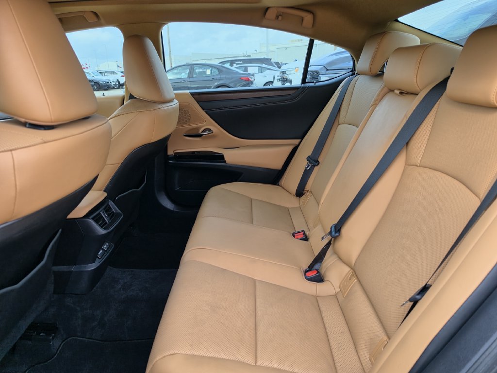 Used 2025 Lexus ES 350 w/ Premium Package FWD image 29