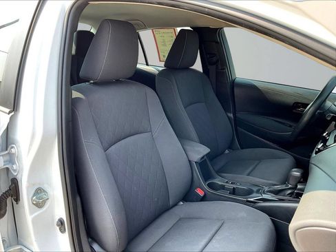 Used 2023 Toyota Corolla LE FWD image 30