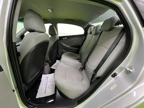 Used 2013 Hyundai Accent GLS FWD image 24
