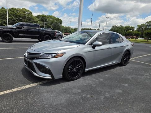 Used 2024 Toyota Camry XSE w/ Cold Weather Package FWD image 3