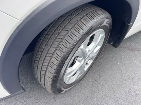 Used 2024 Honda HR-V LX image 13