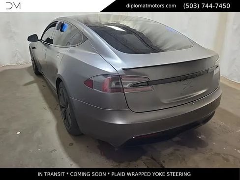 Used 2022 Tesla Model S Plaid image 6