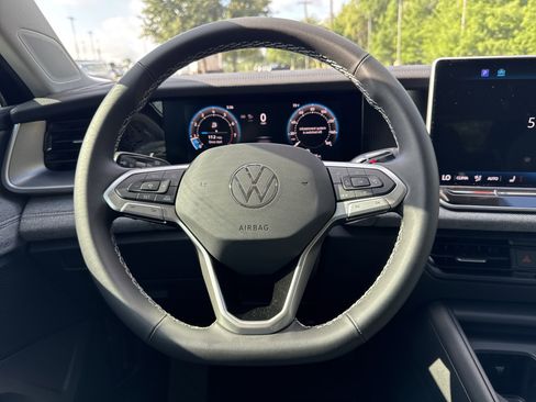 Certified 2026 Volkswagen Tiguan S FWD image 39