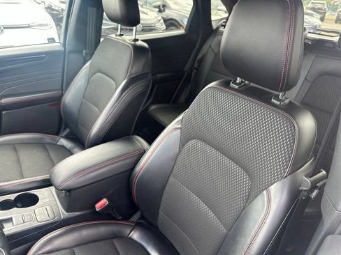 Used 2025 Ford Escape ST-Line Select AWD/4WD image 10