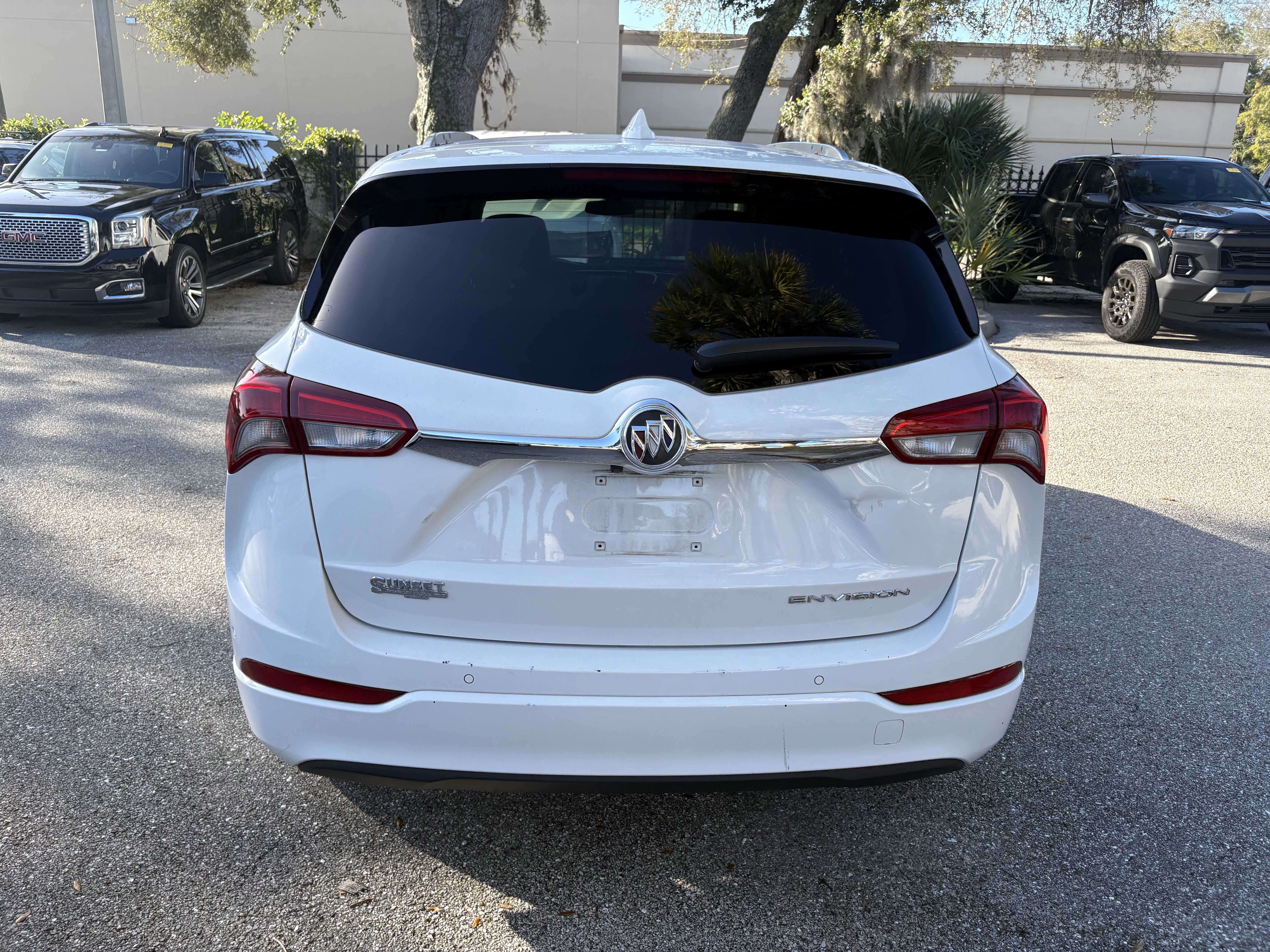 Certified 2020 Buick Envision Essence FWD image 6