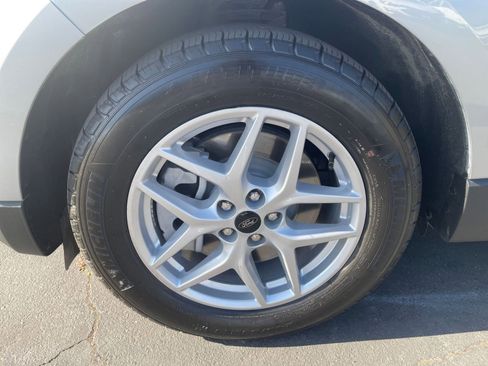 Used 2024 Ford Edge SEL image 29