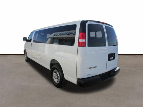 Used 2025 Chevrolet Express 3500 LS RWD image 5