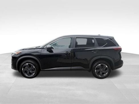 Used 2024 Nissan Rogue SV FWD image 12