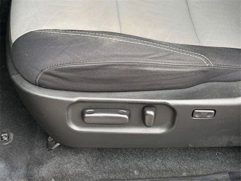 Used 2021 Toyota Tacoma TRD Sport w/ Technology Package image 21