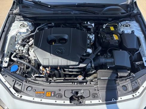 Used 2025 MAZDA MAZDA3 s Sport FWD image 19
