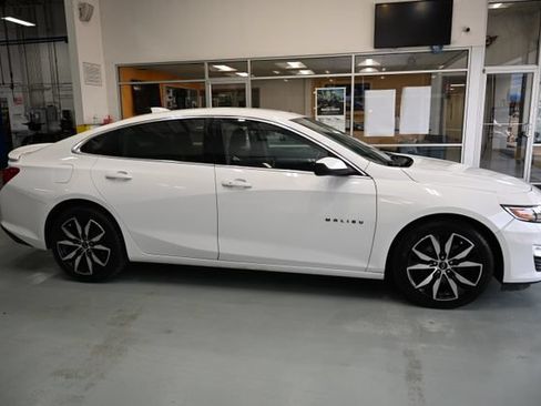 Used 2021 Chevrolet Malibu RS w/ LPO, Convenience Package 1 FWD image 4