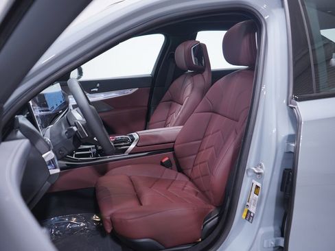 New 2026 BMW i7 eDrive50 w/ M Sport Package image 7