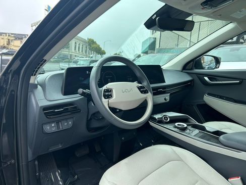 Used 2023 Kia EV6 Wind w/ Wind Technology Package RWD image 12
