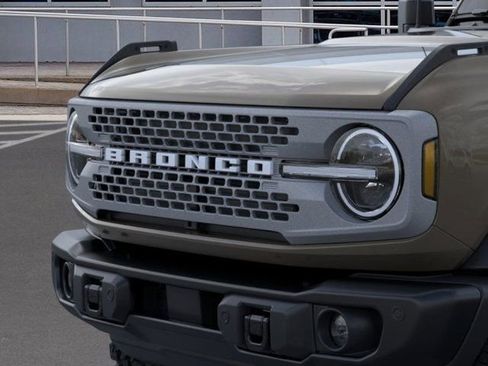 New 2025 Ford Bronco Badlands image 19
