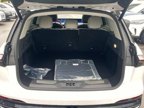 New 2026 Lincoln Nautilus Reserve image 26