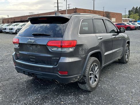Used 2019 Jeep Grand Cherokee Limited w/ Trailer Tow Group IV image 8
