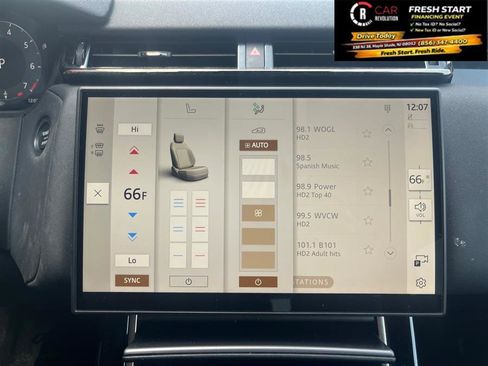 Used 2025 Land Rover Range Rover Velar Dynamic SE AWD/4WD image 23