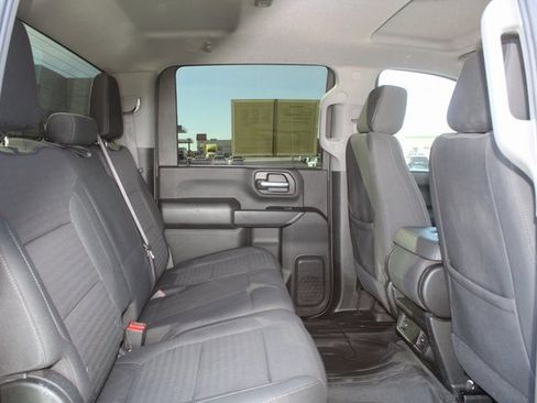 Used 2022 Chevrolet Silverado 2500 Custom w/ Custom Convenience Package image 14