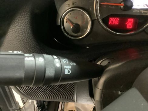 Used 2018 Jeep Wrangler Unlimited Rubicon w/ Connectivity Group AWD/4WD image 31
