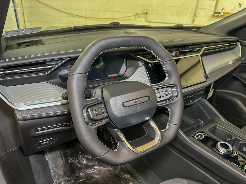 New 2026 Jeep Cherokee Laredo AWD/4WD image 19