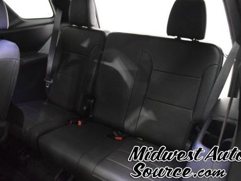 Used 2023 Chevrolet Traverse Premier w/ Redline Edition image 23