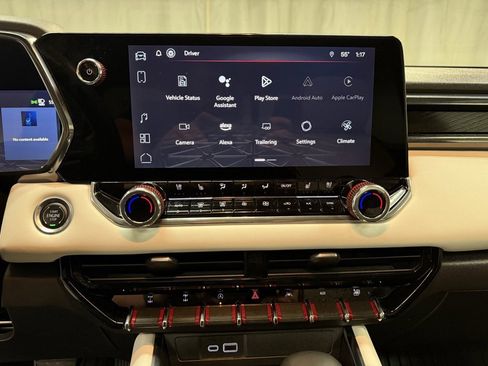 Used 2024 GMC Canyon AT4X w/ AT4X AEV Edition image 26