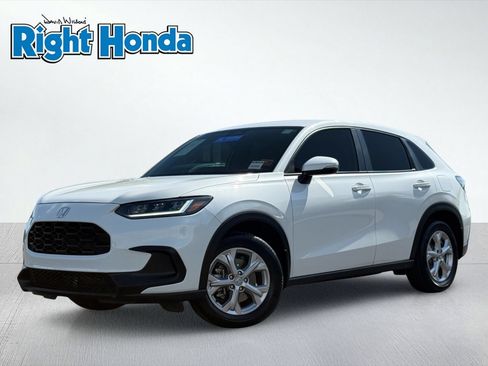 Certified 2024 Honda HR-V LX image 2