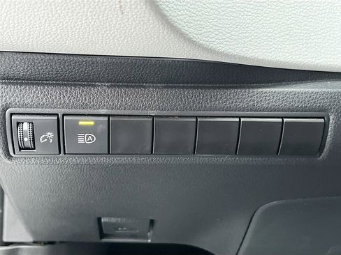 Used 2024 Toyota Corolla SE FWD image 10